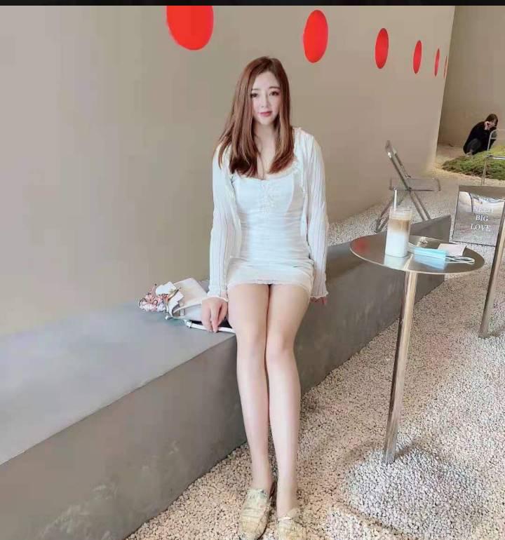 年纪不大，才下水的